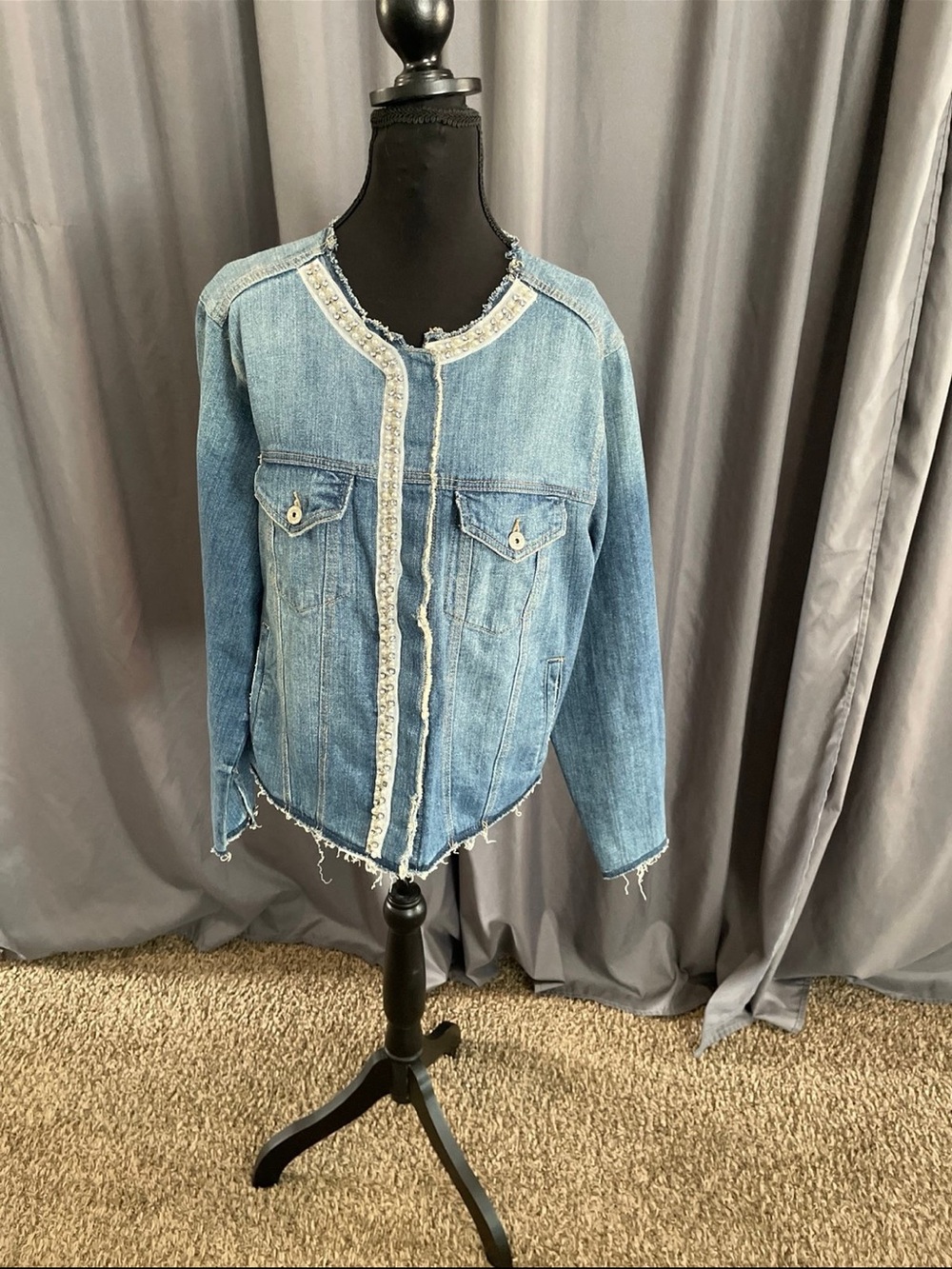 stitch star collarless frayed hem denim jacket with bead, and rhinestone 1X
